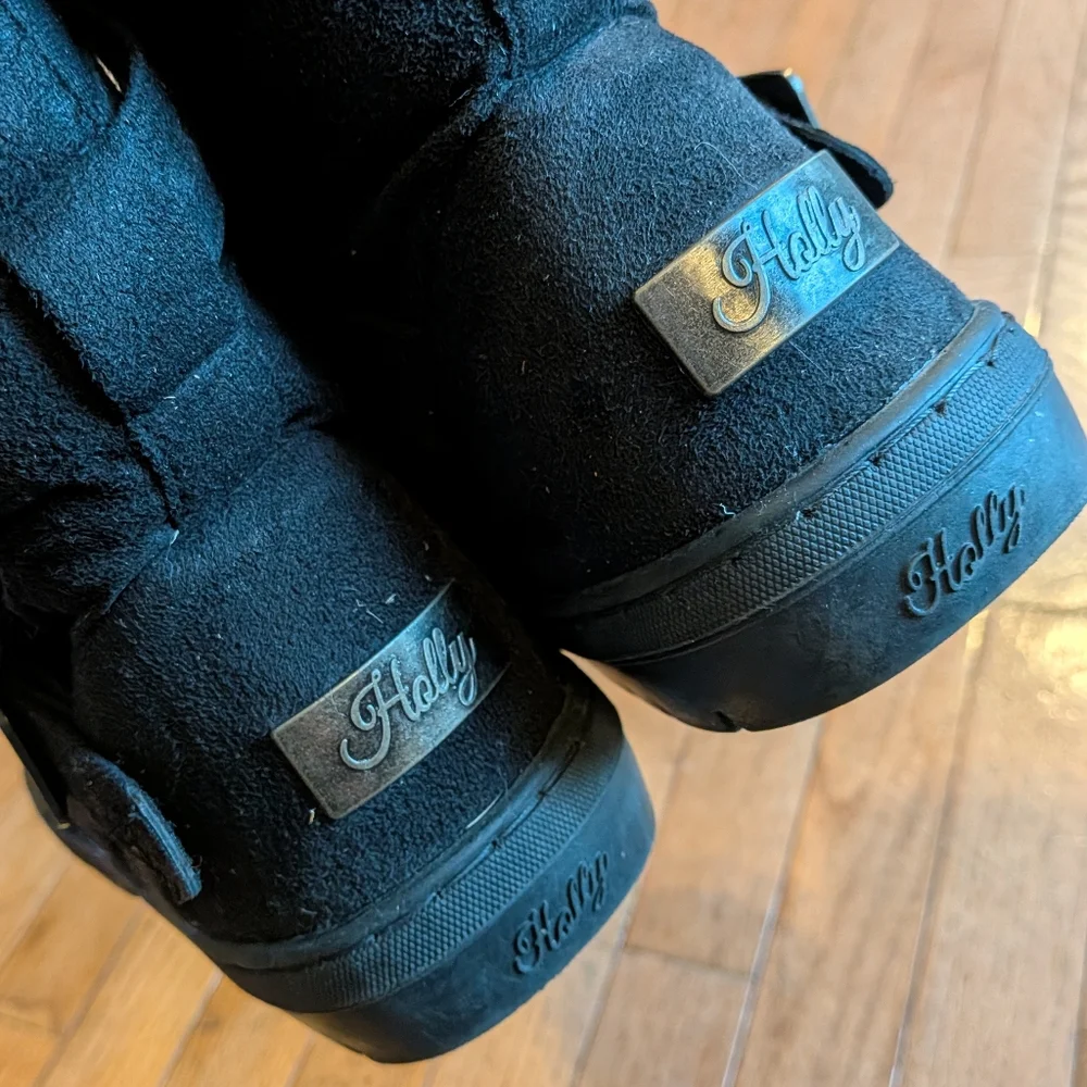 Holly Black Winter Boots with Buckle Detail